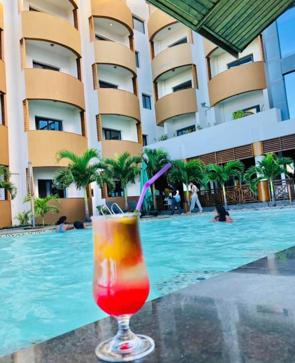 Hotel Marina Beach Toamasina Exteriör bild